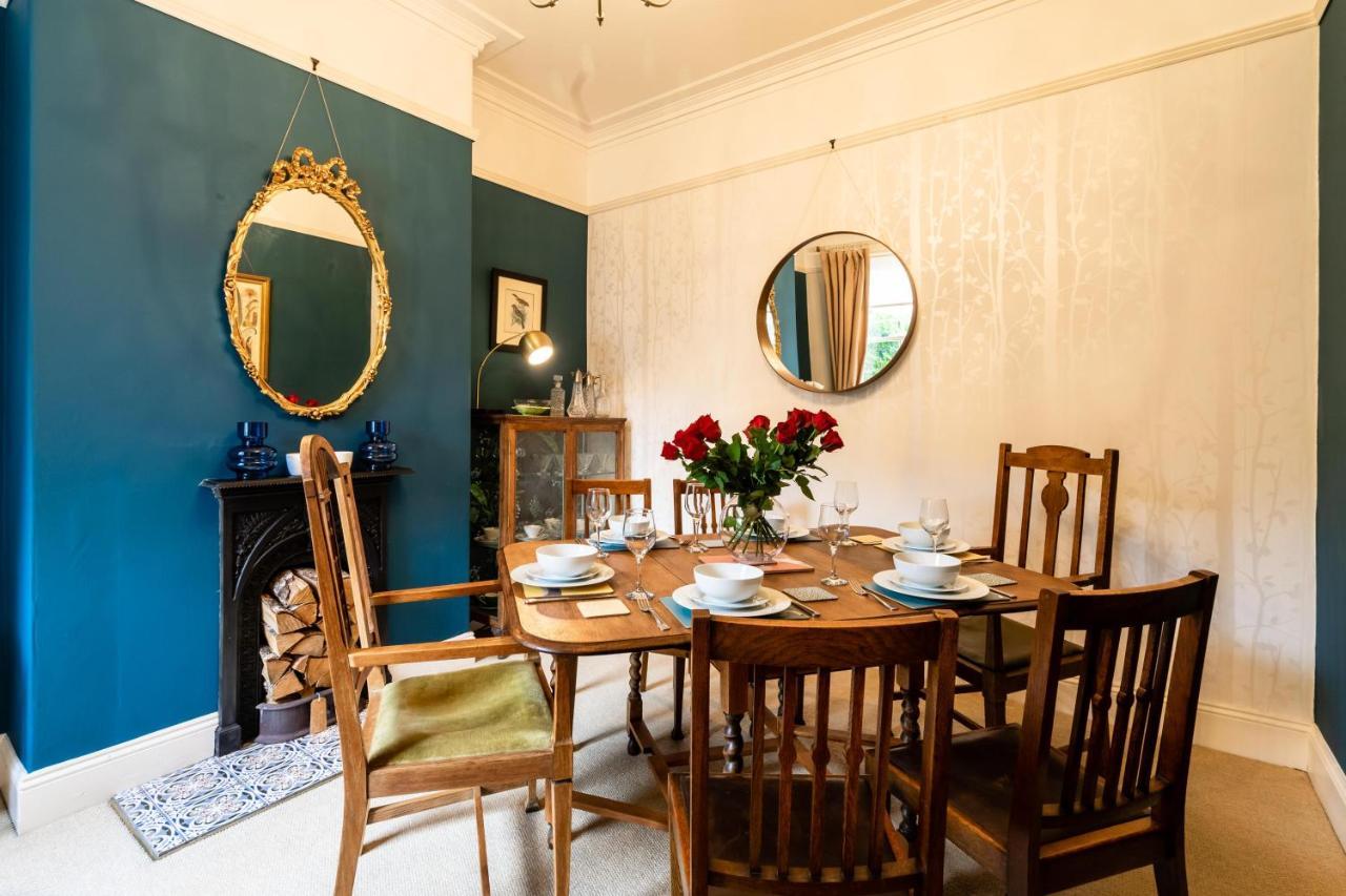 25 Avenue Terrace Apartment